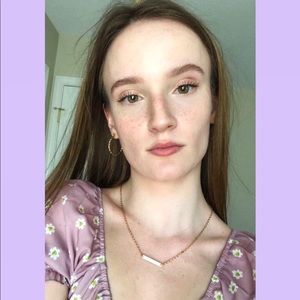 Meet your Posher, Mia